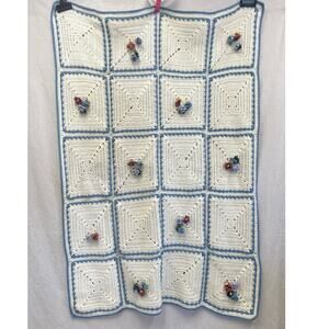Vintage hand crochet knit‎ cottagecore 3D flower accent throw blanket grannycore